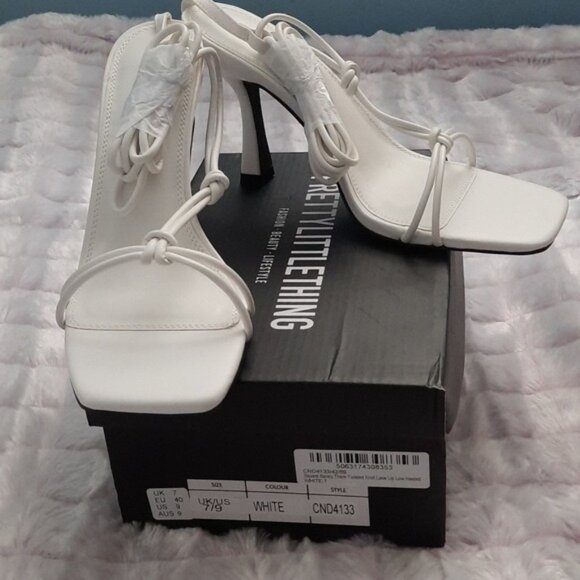 Pretty Little Thing NWT  Square Barely There Twisted Knot LaceUp Sandal Size 9 - Picture 1 of 9